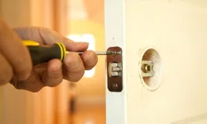 Lock Safe Services Vienna, VA 703-574-6796 - 24-hour-emergency-locksmith