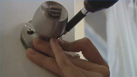 Lock Safe Services Vienna, VA 703-574-6796 - change-locks-service